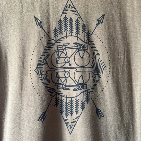 Levi’s Olive Green T Shirt - Picture 2 of 3